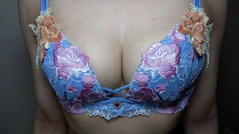 ★特典で無修正と膣内カメラ ♀165 感度抜群でイキまくりのあずちゃんと奏でる喘ぎ声交響曲♡ 半外半中出し！夏を感じるフレッシュなスレンダーおなごです♡1