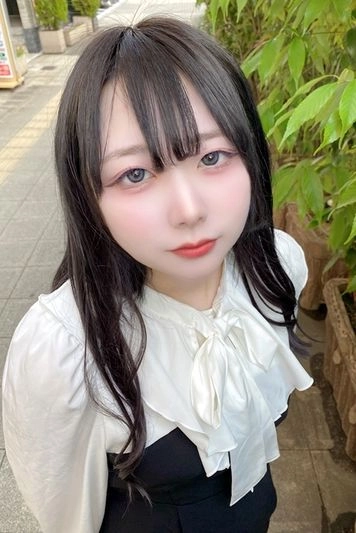 【2作.品】こ.う./ こ.う./卒./業 した.ばかりの. 1./8 .さ. い ♡感度良好な色白Fカップあおいちゃんのピンク色オマンコに3発 中.出し♡