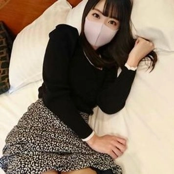 えりかちゃん結合部接写アングルで中出しに挑戦！射精時のえりかちゃんの顔と反応は必見！中出しエッチ２回戦も収録のお得なセット！