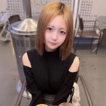 ※本日限り60％OFF顔出し!【純粋清楚】「待って…ｱ''ｱ''…ｲｸﾞ」最近まで18歳保育〇生。完全ウブな降臨。快感のあまり濁音喘ぎでガチ痙攣。ﾋｸﾋｸする未開通ま〇こに種付けプレス