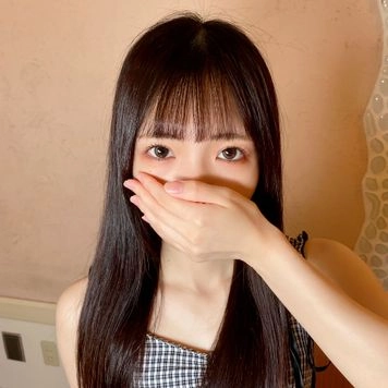 ★特典で無修正 ♀166 夏がくれた贈り物♡ かわいいスレンダーななちゃんに半外半中で中だし！動画内はフルで顔出しです！夏はおんながおいしい季節です♡