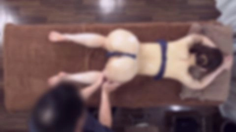7/27迄半額！【無/なまハメ】３０代後半のとてもスレンダーで、かなり綺麗な女性がバレエ教室の帰りに来店してくれました。しなやかなスタイルで、魅力的な女性です！5