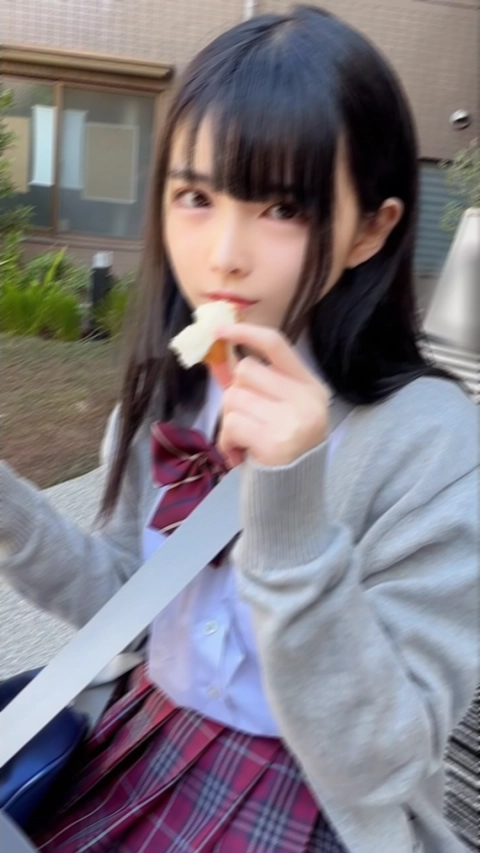 関東ミスコン１位受賞　アイドル活動も行っているSS級3年１８才　完全未公開中出し　※１２GB超え原版先着限定配布1
