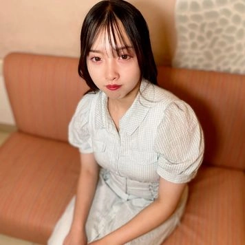 ★特典で無修正 ♀168 ごーほー18歳の天真爛漫なつむぎちゃんを大人の世界にお導きした思い出の動画。初めての中出し。