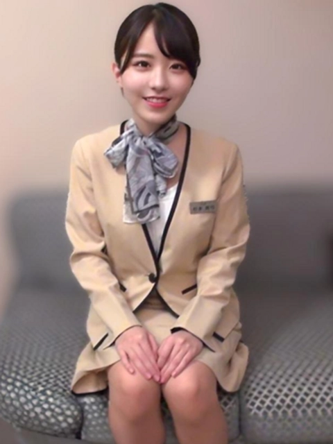 ※在庫限り※経験0人!大手航空会社新卒CA(20) ストッキング破りきって即ハメ。巨根で喪失＆大量中出し。高額条件でまさかのオファー成立した衝撃ハメ撮り。※数量限定先着順で原版送付2