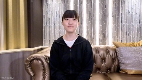 ここあ(19) クスコで中出し後の精液をすくってお口に入れたり、まんぐりがえしでおもちゃ責めしたらクジラみたいに潮吹きしていました。0