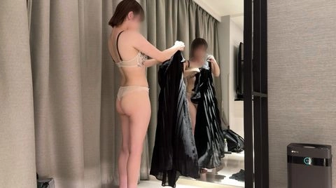 稀少】*乳がでる⁉︎新米水泳インストラクター。スク水ニーハイ&私物パジャマ大公開！圧倒的彼女感に大量3射精。3