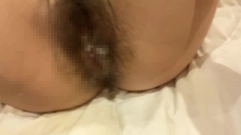 旦那の稼ぎが少ない結婚一年目の若妻さんｗ　嫌々ハメ撮りされて、中出しされますｗｗ1