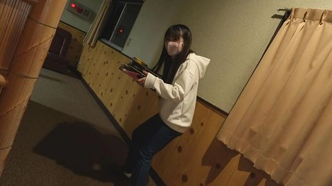 【プレミア個撮】温泉旅館の長女ちゃん　男に汚されたことのない純粋無垢な天使　エッチに興味ありすぎて応募してきちゃいました！ハメ師のSEXで大変なことに！【4K高画質ZIPでお届け】3