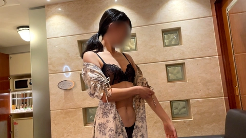 【再販無し】㊙美女との中出し解禁ハメ撮り。1時間40分越えの大ボリューム、徹底的にイカせて突いて種付け中出し。2
