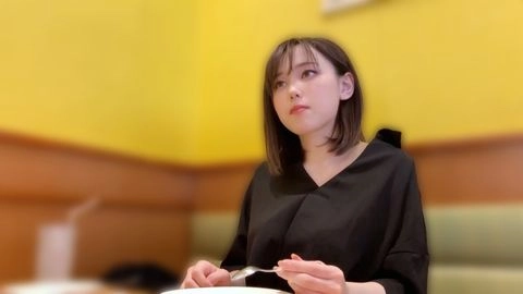 【国宝級美女】”143cm Gカップ超絶美人保育士” SSS級の本物激レア美女。ゴム無し危険日ハメ撮り映像初公開。※先着特典あり1