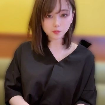 【国宝級美女】”143cm Gカップ超絶美人保育士” SSS級の本物激レア美女。ゴム無し危険日ハメ撮り映像初公開。※先着特典あり