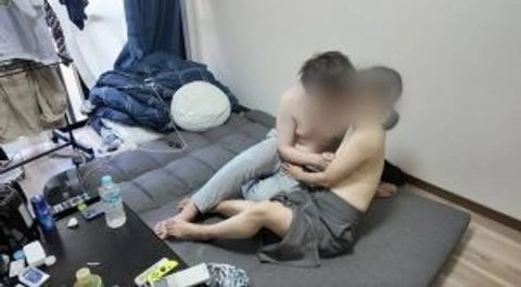 ”レビュー特典あり”「もう出ちゃったの・・？」記念すべき筆下ろし10人目。専門〇生の自宅で手料理と下世話をする人妻。まさかの暴発でも笑顔で即挿入。童貞くんの****連続射精。7