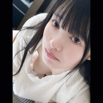 【初投稿記念価格】イギリスと日本のハーフ美女。バスト110cm超え芸能人級ルックス18歳の初心膣貫通・誤爆種付4K映像。【完全版：190分超】