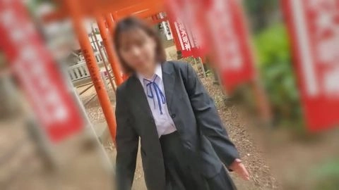 低身長Gカップの巨乳制服ちゃん。卒業後実家を出たるための○活で中出しされ2