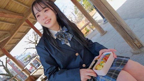 彼氏の為にお弁当を作ってあげる献身的なめちゃカワガール！！しかし彼氏のSEXが下手で全然興奮出来ない！と不満爆発！自分を満足させてくれるデカチン男に鬼ピストンで無限にイカされ大満足3