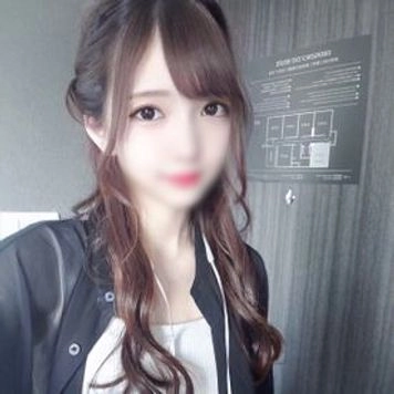 【顔出し】波瑠似のおっとり綺麗系スレンダー美女りさちゃんの恥じらう姿に硬直キモおじチンポ怒りのピストン。中出しを拒むりさちゃんに濃厚白濁孕ませ汁強制種付け完了。
