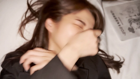 【在庫のみ】活きの良い１８歳（しかも3人まとめて）撮影できた奇跡の乱交ハメ撮りデータ　4K特別版送付4