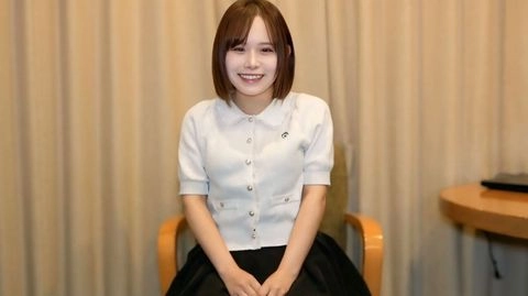 【無】真面目そうな外見から想像出来ない変態ちゃん！最初の可愛い笑顔からどんどんメスの顔になってドスケベ解放⤴やっぱり女性は見た目で判断できない！ゴックン　中だし※特典高画質0