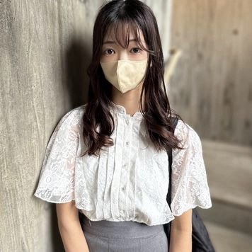 初撮り幸薄おんな！【無】【中出し】彼氏持ち幸薄オナホはイラマで涙目に。敏感な体とドM気質でアソコは濡れまくり。たっぷり中出ししてシャワー。※特典あり