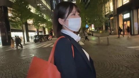 【歴代最高作】※数量限定※丸の内「裏アカ」OL・広告代理店勤務（２４）ちんぽを挿入されている姿を配信して興奮する変態美女に中出しきめました（maina）2