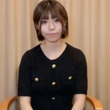 【無】身長150㎝でスレンダーな可愛い小柄女性⤴常に笑顔で楽しそうにチ〇コを握ってくる姿がとてもいい！クスコ内部観察　嬉しそうにゴックンと中だし※特典高画質