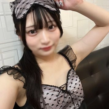 【※3日間限定半額※】過去一のSSS級可愛いこちゃんとの再会！！アイドルフェイスに似合うコスプレを着させてプライベートえっちでめちゃくちゃ濃いのでた。