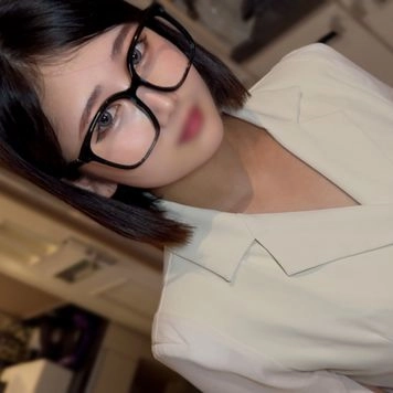 《10/3まで1980pt》【無】知的すぎる黒髪巨乳秘書！！突くたび波打つデカ神尻！！イキ乱れるおとなしめインテリFカップ美女に大量種付け！！