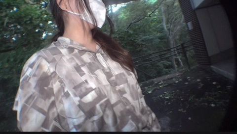 旦那様の仕事中に、借金まみれのリアル人妻を外に呼び出して、人気のない山に連れてきて屋外でそのまま中出しセックス0