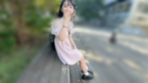 ※救済案件【初・顔出し】「親が倒れちゃって…」入院費を確保するため決断した超剛毛の18歳芋女。ﾊﾟﾝﾂからはみﾏﾝ毛する程成長した名器に我慢できず暴発種付け。。2