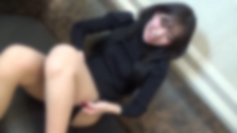 Inst●gr●mのフォロワー10万人以上！Ti●To●のフォロワー7万人以上！現●モデルが衝撃の生ハメ孕ませ中出し！特典:舌ピフェラ射精！4