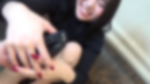 Inst●gr●mのフォロワー10万人以上！Ti●To●のフォロワー7万人以上！現●モデルが衝撃の生ハメ孕ませ中出し！特典:舌ピフェラ射精！5