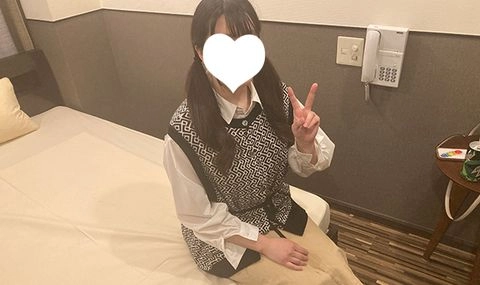 【先着30名500円オフ】りんか19歳_2・顔射＆N出し・生。あの橋●環奈似JDと再会！　顔射したあとにスク水N出しの２連発！（042）0