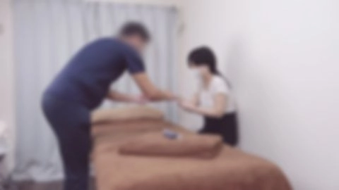 10/19迄半額！【無/なまハメ】ショートカットの20代半ばの可愛い女性が来店してくれました。ものすごくナチュラルなヘアにドキドキです！0