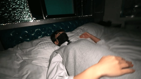 ★緊急先着4K★体育科卒18歳★8頭身股下83cm★超高画質スマホ★初体験で衝撃中出し独占記録【先着高画質特典付き】3