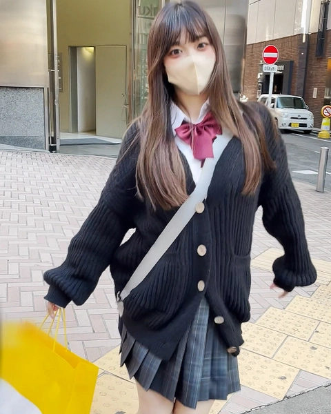 【高額出資】”超有名アイドルグループ出身”18歳正統派美女に人生初のピル無し生中出し。制服姿で出演　4K高画質撮影希少映像。※転載対策済み0