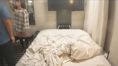 【94】ちっちえぇ～146cmの黒髪素人さんとのイチャイチャセックス。我慢できず生挿入。ちっこくてもマ◯コは太棒ウェルカムってか。1