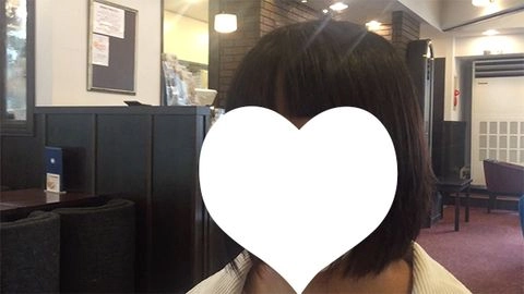 【先着30名500円オフ】はるか18歳_1・顔射インタビュー③。アイドル級逸材っ子がマ●に謝罪しながらカメラ目線顔射！　禁断の扉を開くまでの一部始終（045）2