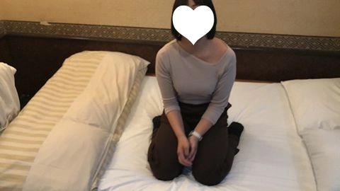【先着30名500円オフ】はるか18歳_1・顔射インタビュー③。アイドル級逸材っ子がマ●に謝罪しながらカメラ目線顔射！　禁断の扉を開くまでの一部始終（045）5