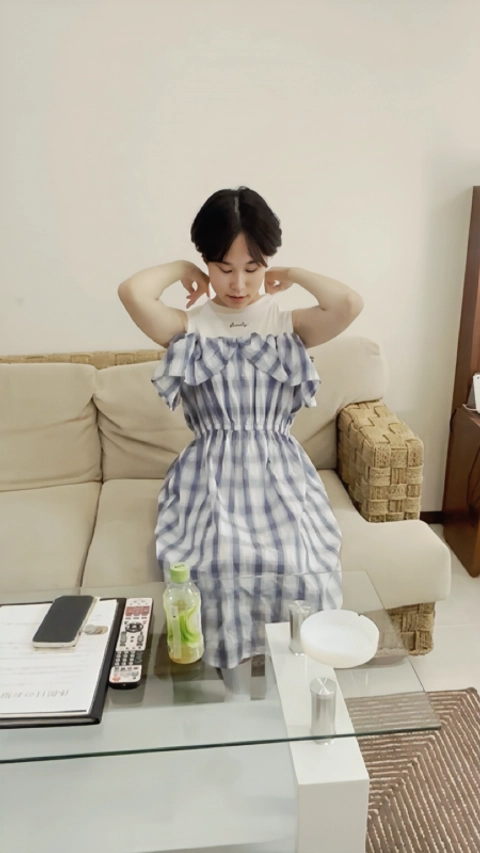 【ど素人のアヘ顔が好き・自治体も唖然】真面目な芋っこを全裸にひん剥いてアヘらせる！？シミジジイがいつもの悪趣味で茶道クラブで撮影交渉！？ひん剥いてしゃぶらせてアヘらせて公開！？6