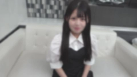 坂道系アイドルなスレンダーなカラダつき。久しぶりにオトコに敏感なカラダを触られ大洪水。 固くてデカイチンポと熱い精液の気持ちよさに、顔を赤くさせてしまう淫らなワタシ。0