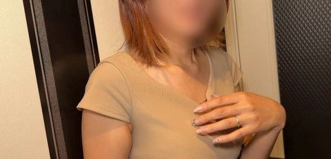 【素人】感度抜群の長身スレンダー人妻を呼び出しハメ。*指のリングが切なく光るもチ⚪︎ポの気持ちよさには勝てないダメ妻…特典有り1