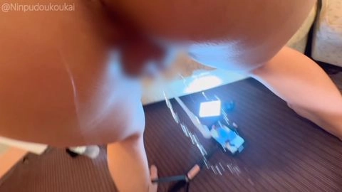 19歳安産型尻デカ乳汁妊婦（妊娠8ヶ月）が立ちバックで潮吹きまくり！最後は立ちバック潮吹きで中出しザーメン逆流噴射0