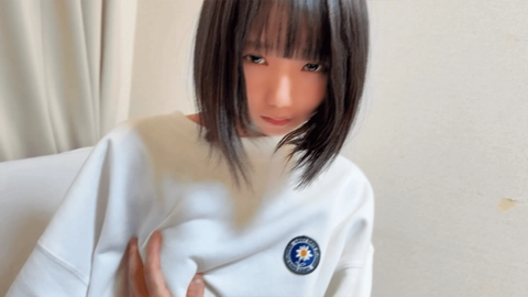 ★緊急先着★体育学科18歳★体脂肪率8.7％★初体験で衝撃無限絶頂★責任取らない危険日生中出しスマホハメ撮り原版【先着高画質特典付き】2