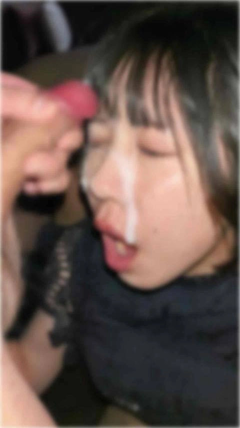 [顔射/ごっくん10連発]日本発・歯科医師1年生が5日以上溜めた精子を顔射されてごっくん（開眼有り)5