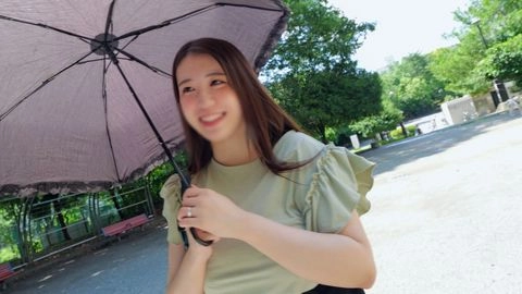 アラサーになって焦って結婚をした事に後悔する豊満人妻。爆乳系グラビアアイドルとして過ごした華やかな日々とのギャップに耐えられず、刺激を求めて不倫SEX2