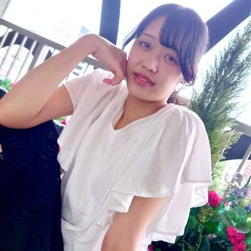 フェチ撮影界の巨匠がセクシー衣装に身を包んだフットサルで鍛えた色白長身スレンダー美ボディに溜まった精