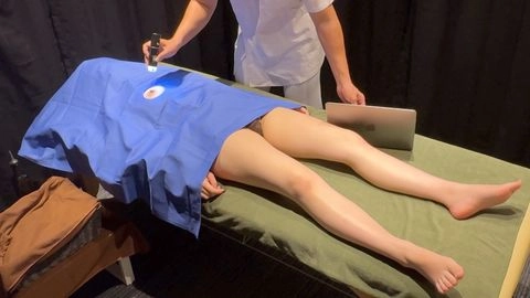 整体師が越えた一線 「やめて...」患者の背後から無断挿入 巨乳保育士をオイル責め 連続オーガズム5