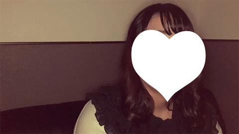 【先着30名500円オフ】もも20歳・顔射インタビュー（12）。　元地下アイドル登場。初めてのフェラ＆顔射！　そしてグループの実名まで暴露した一部始終（054）2