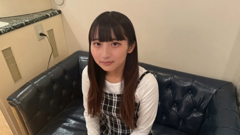 【至高の初体験/４K特典】6年間ソフトボール一筋だった18才の初めてを撮影＆中出し♪1